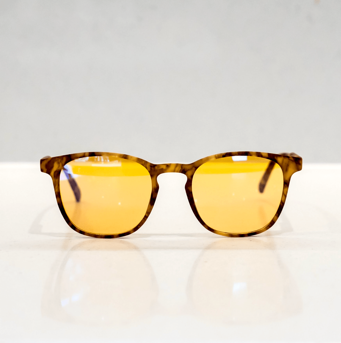 NUYU Afterlight blue light blocking glasses UK with amber lenses and tortoiseshell frames